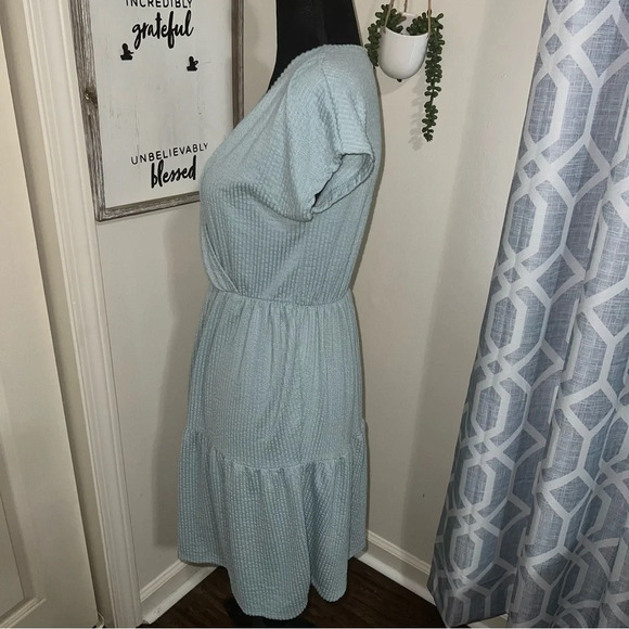 Caution To The Wind Ruffle Midi Dress Size Large - Picture 4 of 7